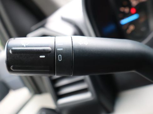 Used 2015 Ford F150 XL w/ Equipment Group 101A Mid AWD/4WD image 32