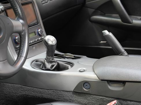 Used 2006 Chevrolet Corvette Convertible w/ Preferred Equipment Group RWD image 44