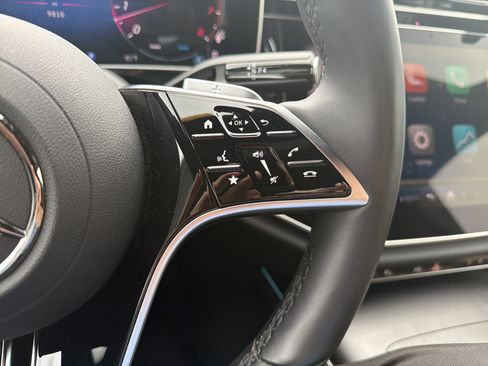Used 2024 Mercedes-Benz E 350 4MATIC Sedan image 15