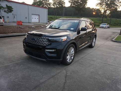 Used 2022 Ford Explorer Limited w/ Equipment Group 301A RWD image 27