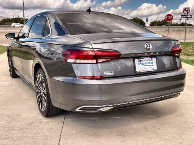 Used 2022 Volkswagen Passat 2.0T FWD image 5