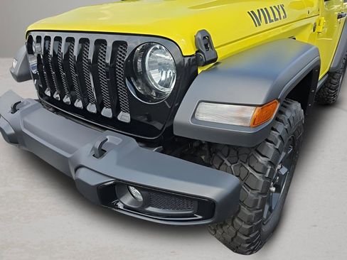 Used 2023 Jeep Wrangler Willys image 9