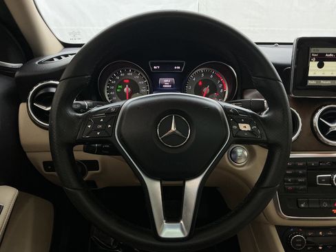 Used 2015 Mercedes-Benz GLA 250 w/ Premium Package image 32