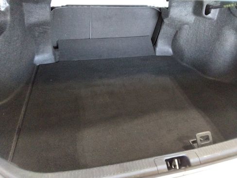 Used 2024 Toyota Camry SE image 9