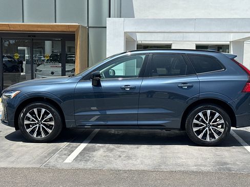 Certified 2025 Volvo XC60 B5 Core w/ Climate Package PRO image 7