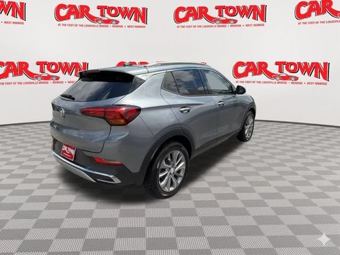 Used 2022 Buick Encore GX Essence w/ Experience Buick Package FWD image 8