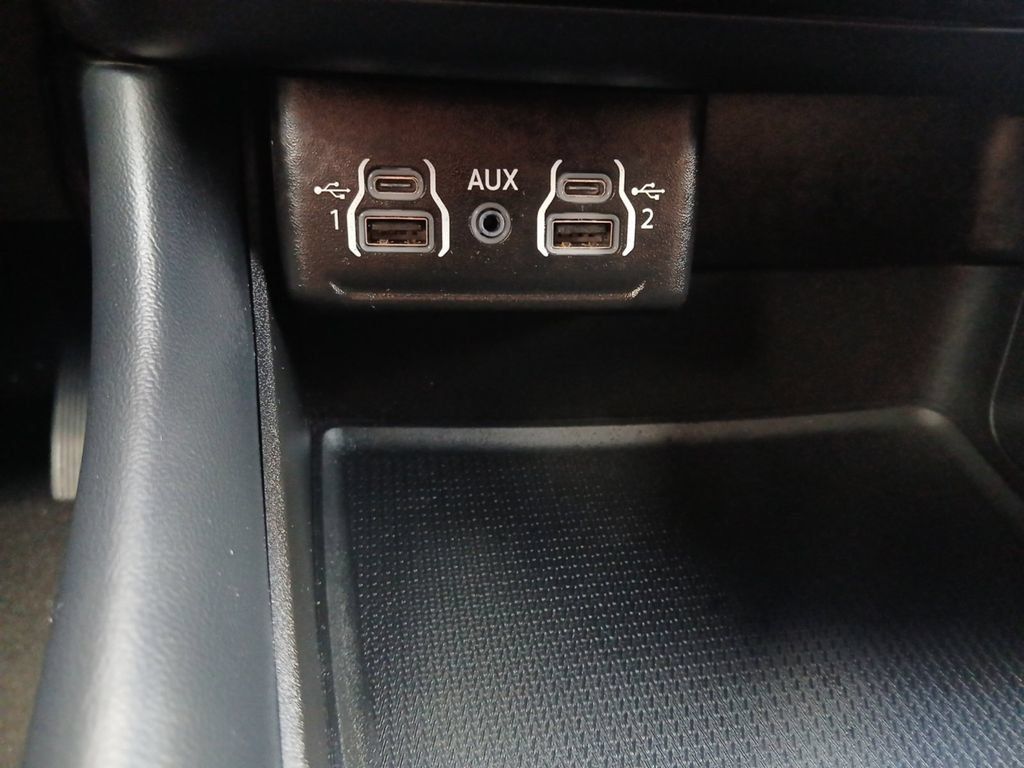 Used 2023 Dodge Durango GT AWD/4WD image 6