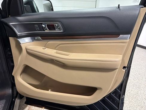 Used 2016 Ford Explorer Limited w/ Equipment Group 301A image 18