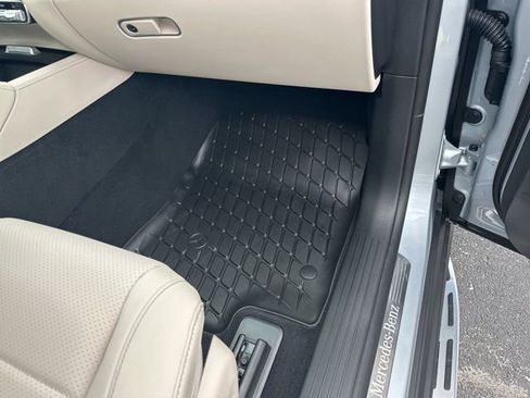 New 2026 Mercedes-Benz GLS 450 4MATIC image 39