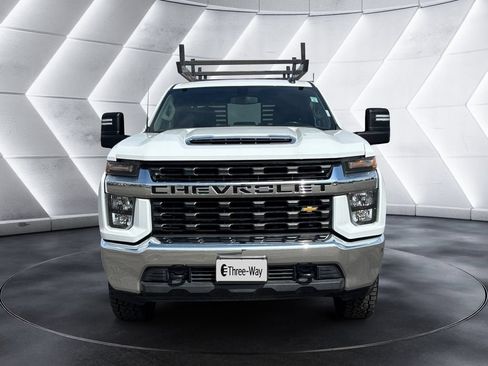 Used 2023 Chevrolet Silverado 3500 LT AWD/4WD image 4