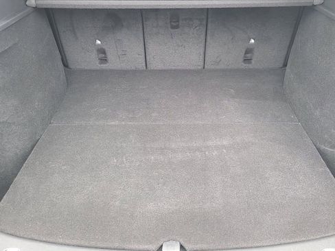 Used 2024 Tesla Model Y Performance image 28