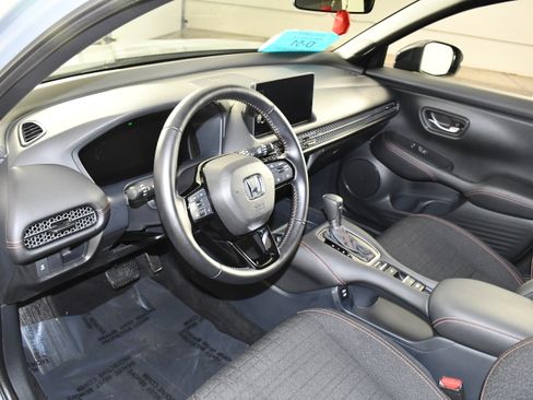 Used 2026 Honda HR-V Sport image 2