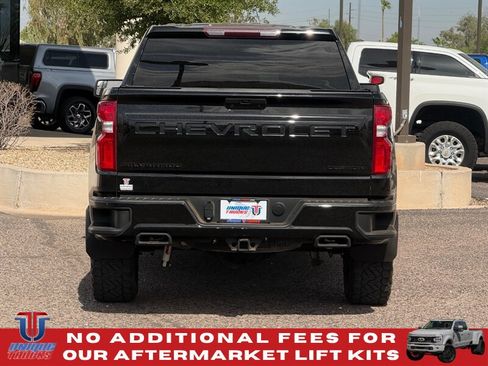 Used 2021 Chevrolet Silverado 1500 Custom Trail Boss w/ Midnight Edition AWD/4WD image 7