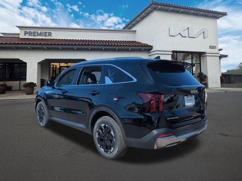 New 2026 Kia Sorento S FWD image 6