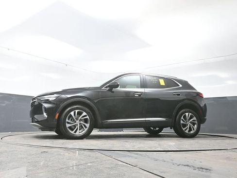 Used 2023 Buick Envision Essence image 28