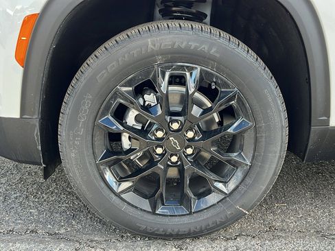 New 2026 Chevrolet Traverse LT image 10