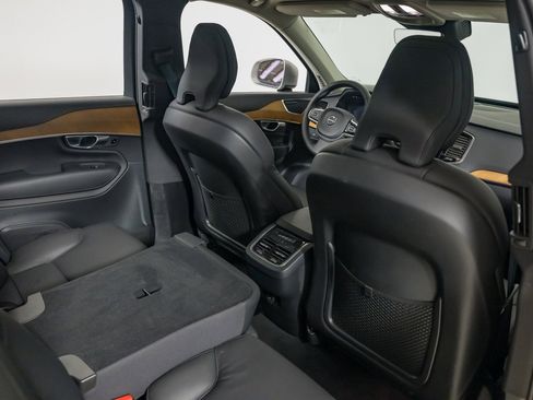 Used 2024 Volvo XC90 B5 Plus image 26