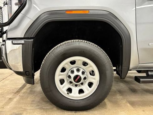 Used 2025 GMC Sierra 2500 Pro AWD/4WD image 10