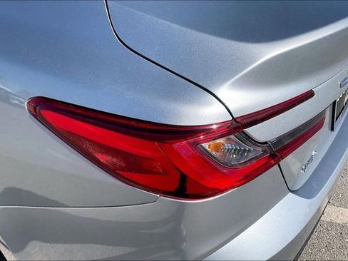 Used 2025 Toyota Camry LE w/ Convenience Package image 27