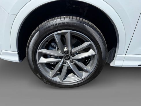 Used 2025 Audi Q3 2.0T Premium AWD/4WD image 9