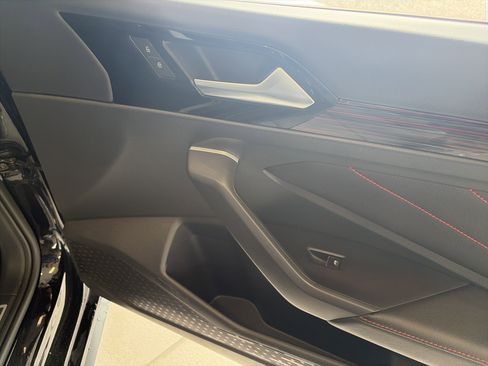 Used 2023 Volkswagen Jetta GLI Autobahn image 30