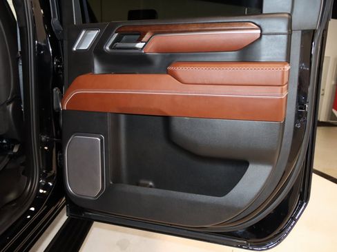 Used 2024 GMC Sierra 3500 Denali Ultimate image 82