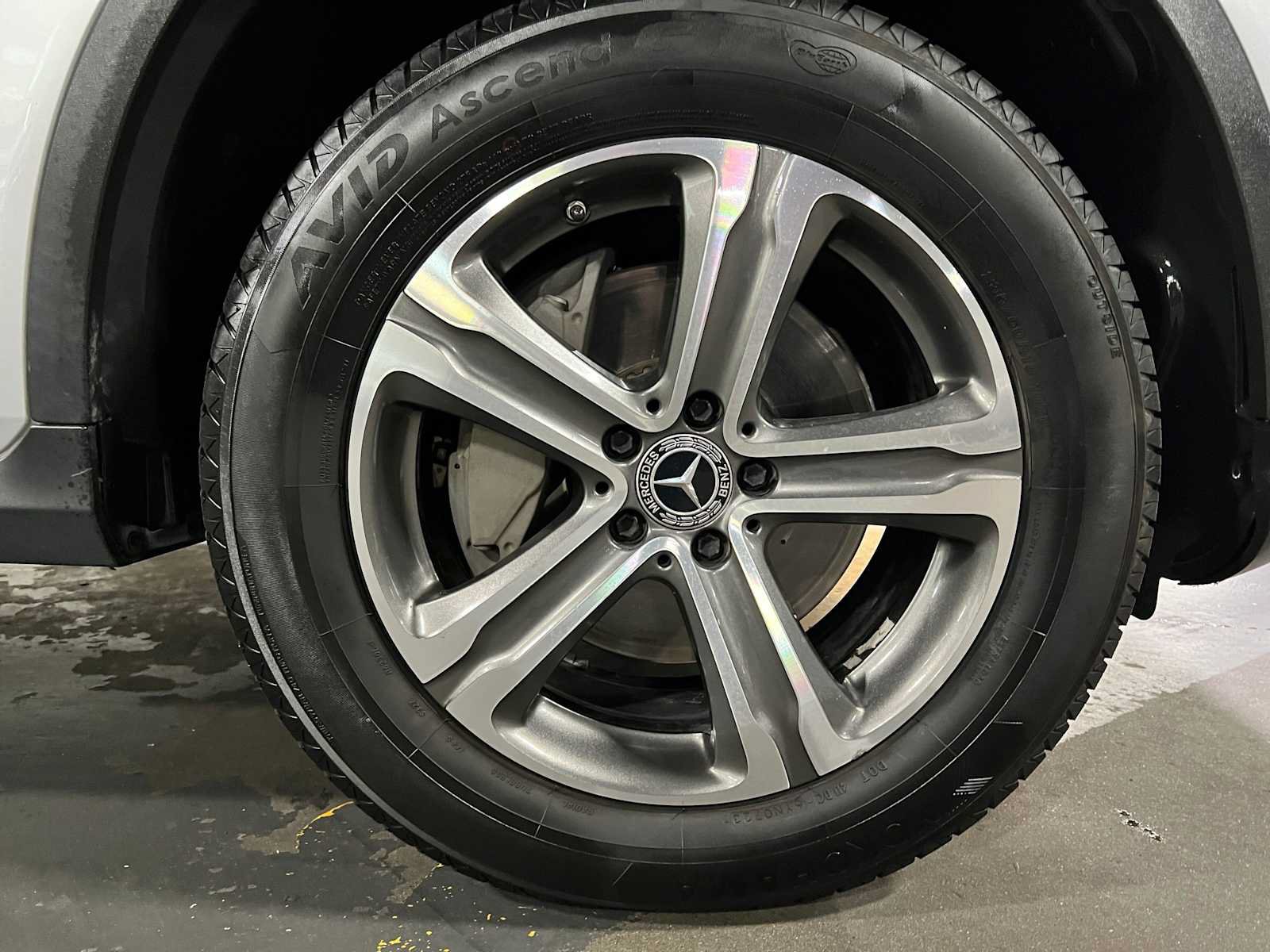 Certified 2018 Mercedes-Benz GLC 300 4MATIC image 9