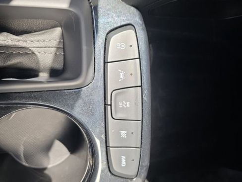 Used 2025 Chevrolet TrailBlazer LT AWD/4WD image 20
