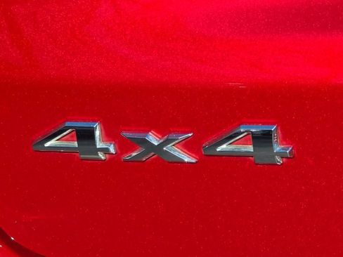 Used 2025 Jeep Compass Latitude image 12