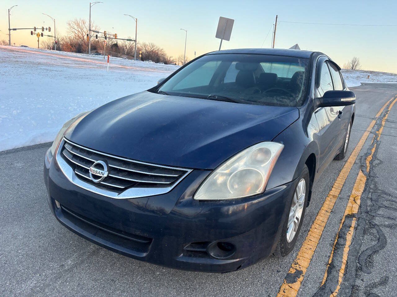 Used 2010 Nissan Altima 2.5 SL w/ SL Pkg FWD image 4