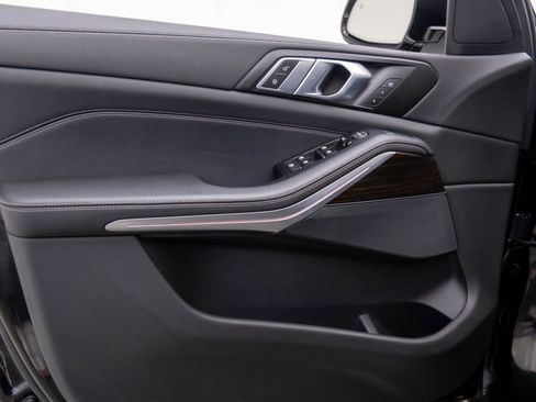 Used 2023 BMW X5 xDrive40i w/ Premium Package image 13