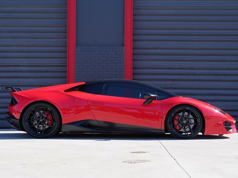 Used 2019 Lamborghini Huracan LP 580-2 image 7