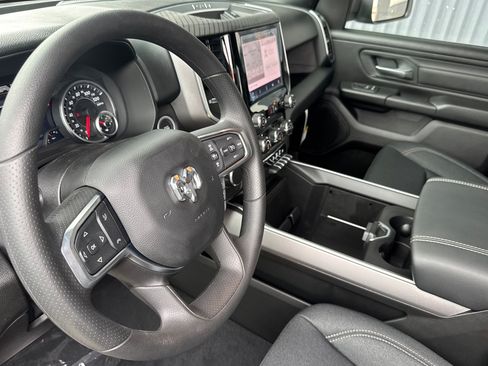 New 2026 RAM 1500 Express AWD/4WD image 9