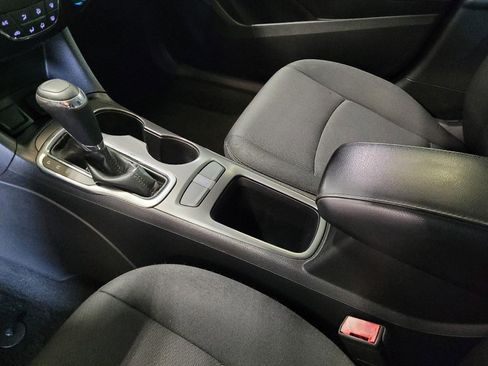 Used 2018 Chevrolet Cruze LT FWD image 26