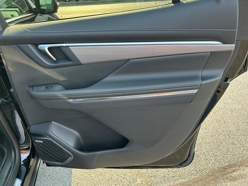 New 2026 Buick Enclave Preferred w/ Power Package image 16