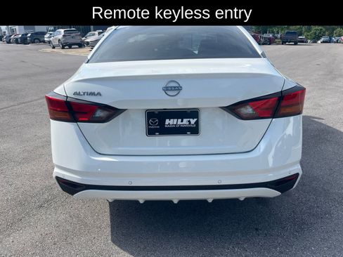 Used 2024 Nissan Altima 2.5 S FWD image 4