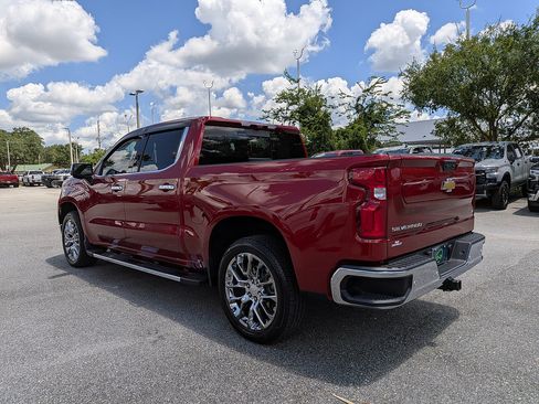 Certified 2025 Chevrolet Silverado 1500 High Country AWD/4WD image 5