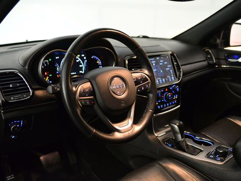 Used 2020 Jeep Grand Cherokee High Altitude image 3