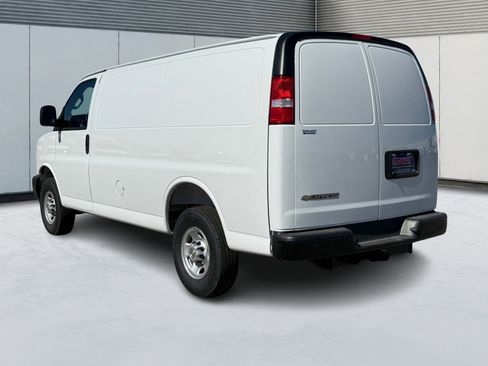 New 2025 Chevrolet Express 2500 w/ Driver Convenience Package image 4