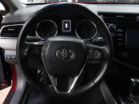 Used 2018 Toyota Camry SE FWD image 27