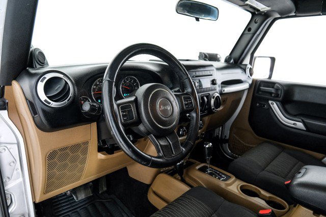 Used 2012 Jeep Wrangler Sahara AWD/4WD image 12