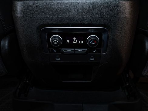 Used 2021 Chevrolet Tahoe LT w/ LT Signature Plus Package image 24