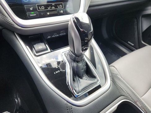 Used 2023 Subaru Outback Limited image 37