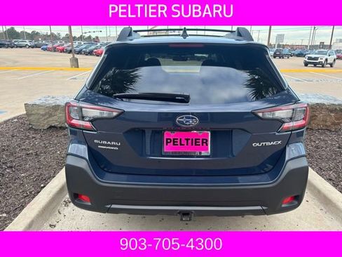 Used 2025 Subaru Outback Premium image 13