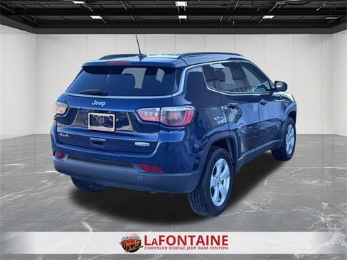 Used 2019 Jeep Compass Latitude w/ Cold Weather Group image 5