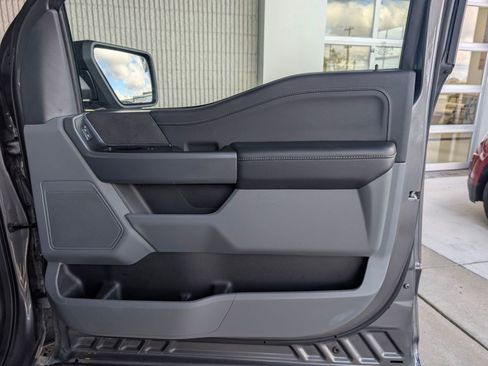 Used 2024 Ford F150 XLT w/ Mobile Office Package image 31