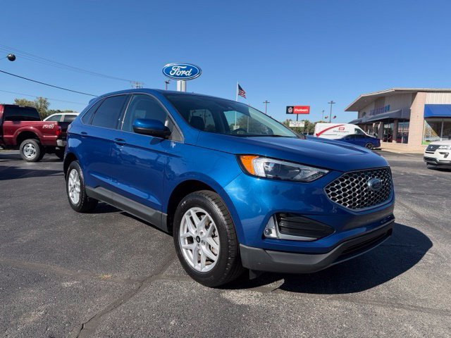 Used 2024 Ford Edge SEL w/ Convenience Package AWD/4WD image 4
