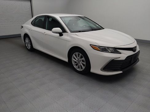 Used 2022 Toyota Camry LE w/ Cold Weather Package AWD/4WD image 11