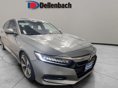 Used 2018 Honda Accord Touring image 7