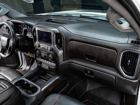Used 2021 Chevrolet Silverado 1500 RST w/ Convenience Package II AWD/4WD image 14